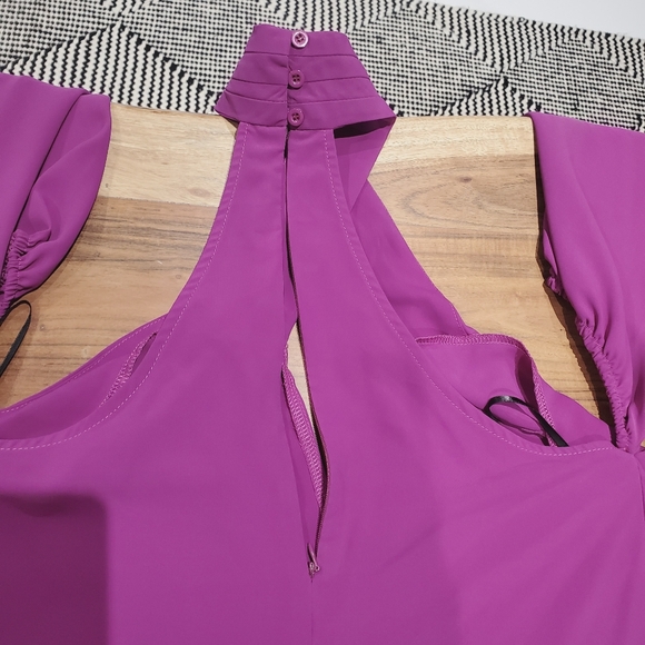 Boutique Vintage Keyhole Choker Off Shoulder Bishop Sleeve Satin Top - Picture 8 of 14